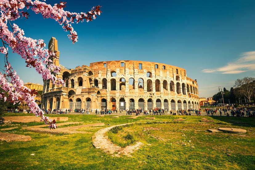 Rome Hotels Near the Colosseum: A Simple Stay Guide